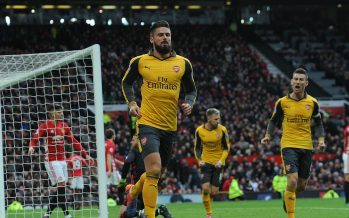 MANCHESTER, ENGLAND - NOVEMBER 19: Olivier Giroud celebrates scoring a goal for Arsenal during the Premier League match between Manchester United and Arsenal at Old Trafford on November 19, 2016 in Manchester, England. (Photo by David Price/Arsenal FC via Getty Images) *** Local Caption *** Olivier Giroud