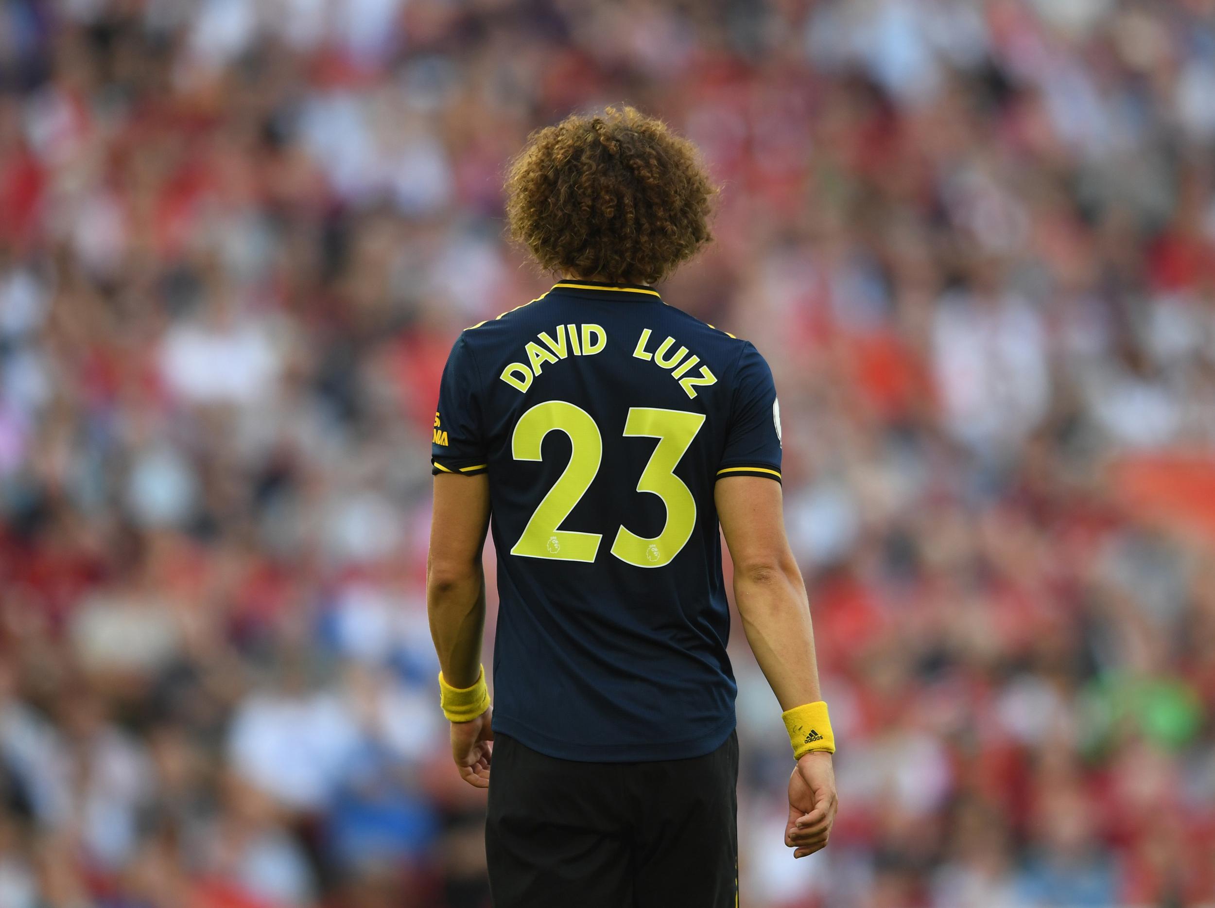 Arsenal neuspěl s odvoláním červené karty pro Luize. - Arsenal FC Supporters Club